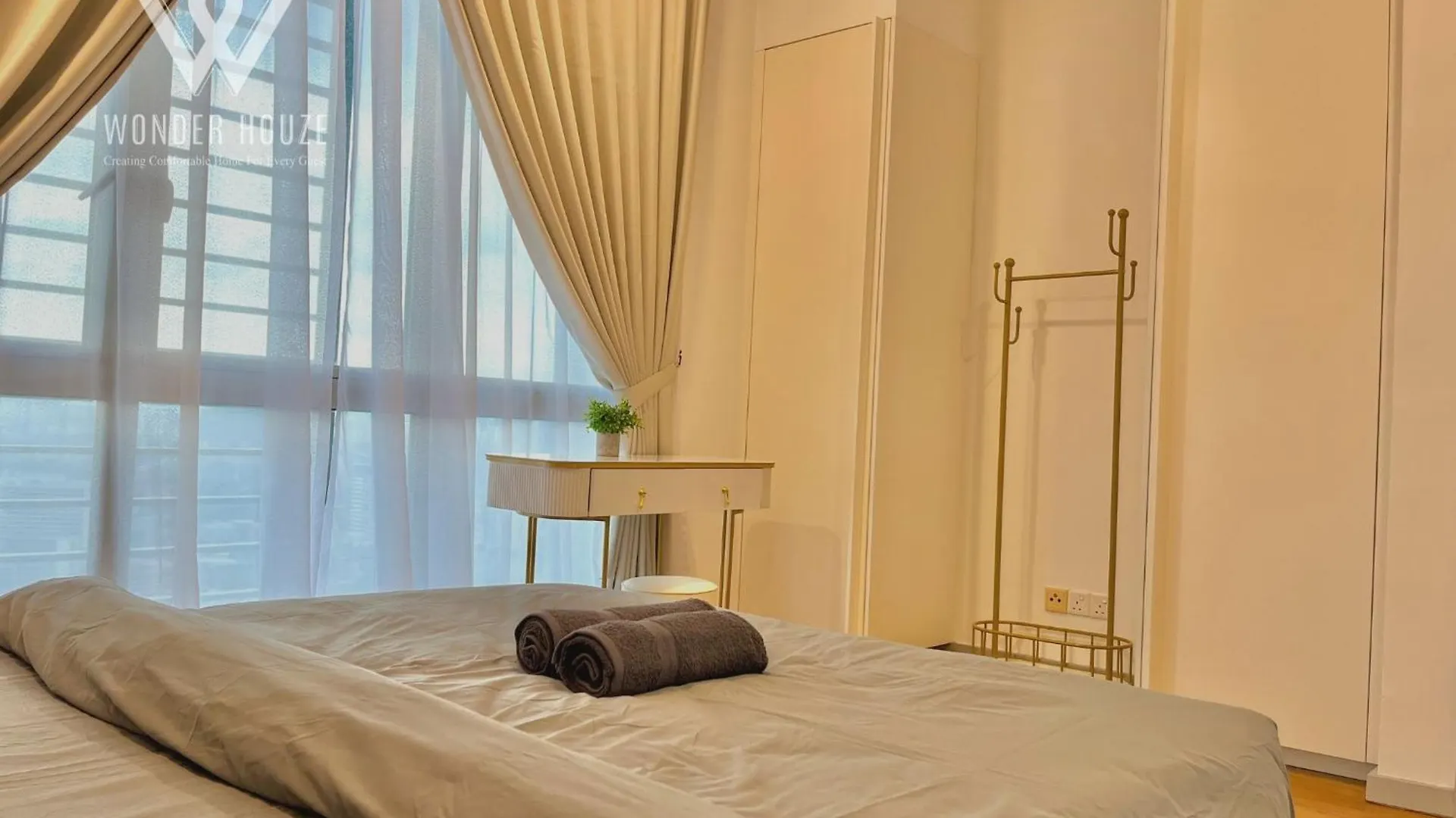 شقة 4Br Stylish Retreat At Myhabitat Near Mrt Station & Klcc كوالالمبور