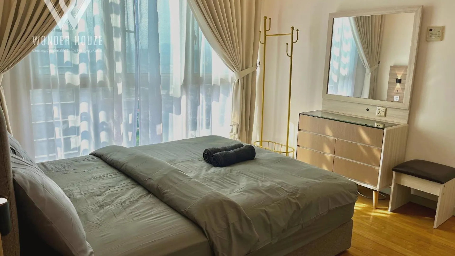 Appartamento 4Br Stylish Retreat At Myhabitat Near Mrt Station & Klcc Kuala Lumpur